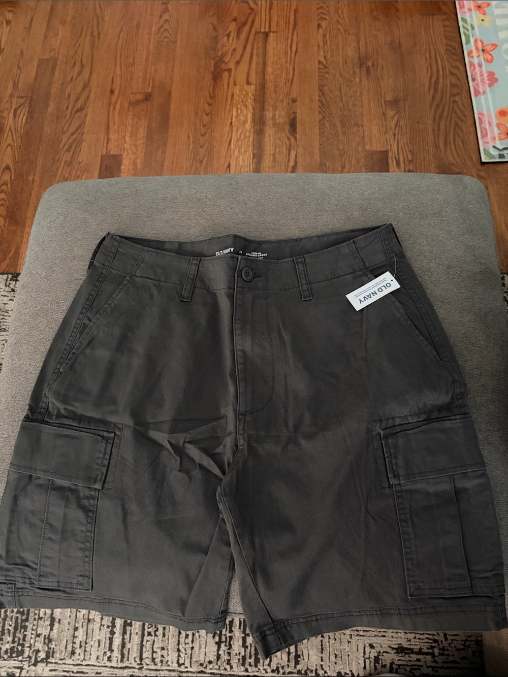 Old Navy Dark Gray Men's Cargo Shorts with Flap Pockets